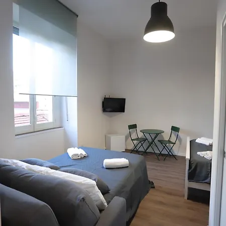 Tammurriata Nera Bedroom Naples