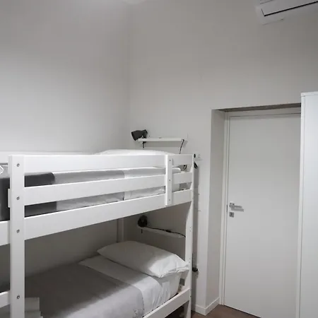 Maison d'hôtes Tammurriata Nera Bedroom Naples