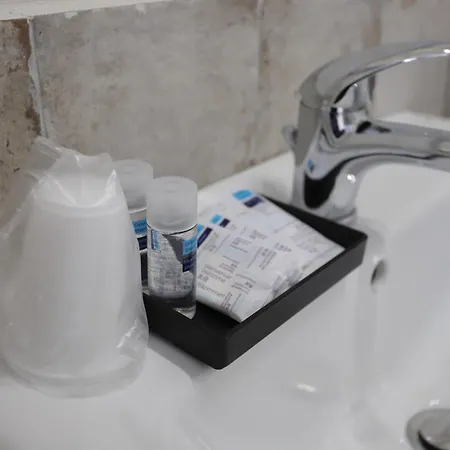 Tammurriata Nera Bedroom Naples