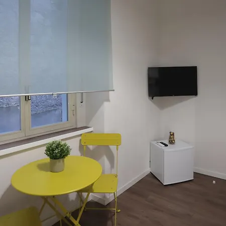 Tammurriata Nera Bedroom