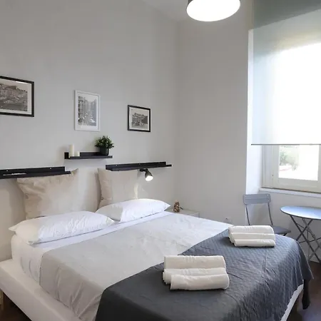 Tammurriata Nera Bedroom