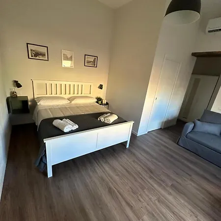 Konukevi Tammurriata Nera Bedroom Napoli